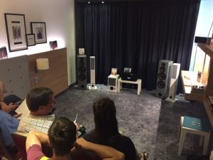 Vorführeraum mit TELLESTO und HI-LINE